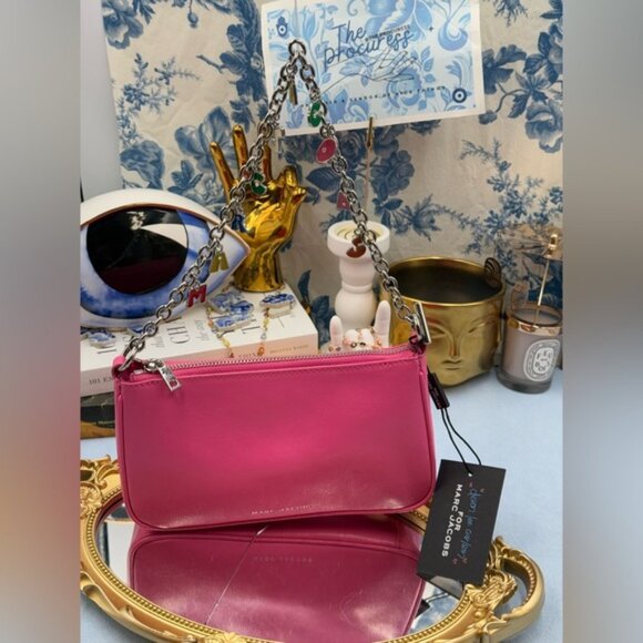 🆕 MARC JACOBS 🧿  X DEVON LEE CARLSON NWT Devon Charm Purse, Bubblegum Pink - Picture 4 of 16